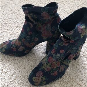 Floral Ankle Boots, Vintage, size 11